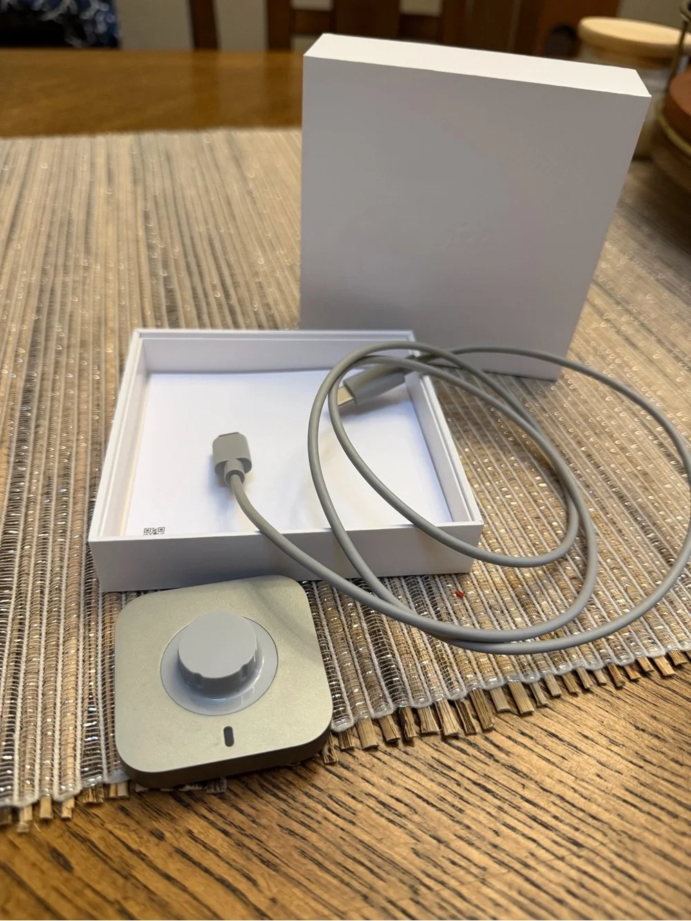 Oura Ring 4 - Smart Wearable Ring - Silver- size 9